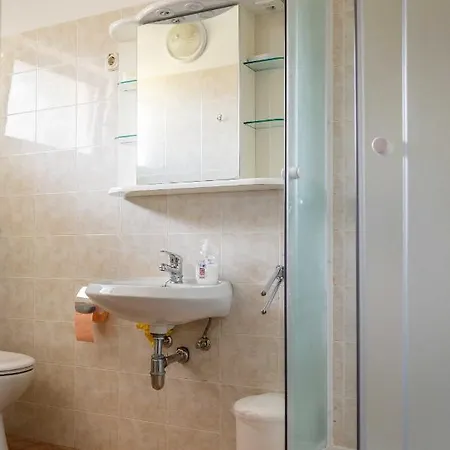 Apartman Family Friendly With A Swimming Pool Matulji, Opatija - 17534 *